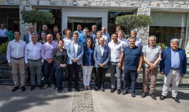 Başkanlardan Foça zirvesi