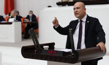 Öğrenciye yurt yok, bütçeden desteklenen vakıfta maaşlar 25 bin ile 58 bin lira arasında