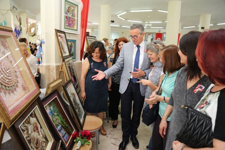 Gaziemir Cumhuriyet Semt Evleri’nde, kurs kayıtları başladı