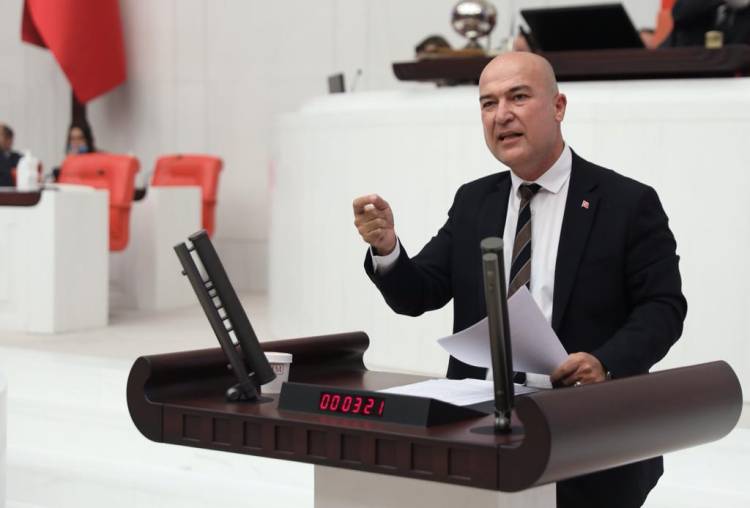 CHP'li Bakan Kyme'deki SİT alanı ihlallerini sordu