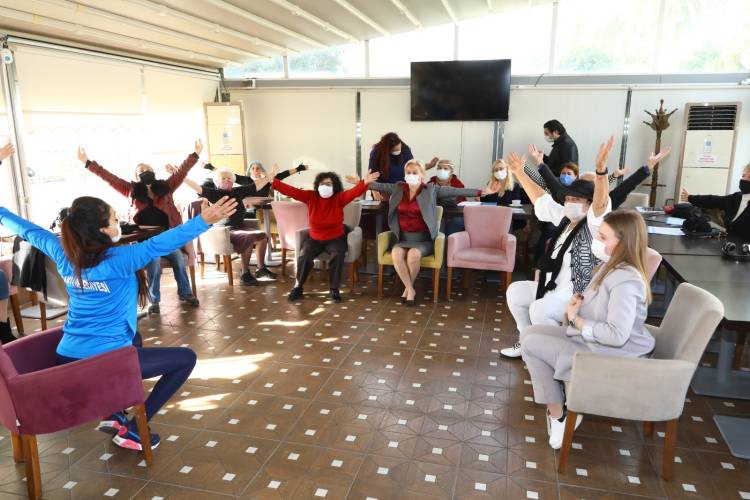 Bayraklı'da "Yalnız Değilsiniz" etkinliği