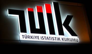 TÜİK'e göre işsiz sayısı 75 bin azaldı.