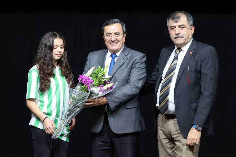 Başkan Batur’dan amatör spora büyük katkı