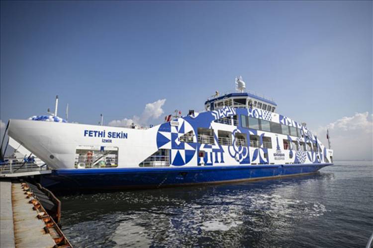 Arabalı vapur seferlerine fırtına engeli