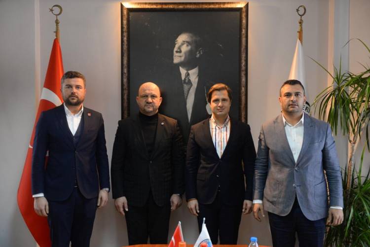 CHP İzmir ve Bal-Göç'ten ortak mesaj: Atatürk kırmızı çizgimizdir