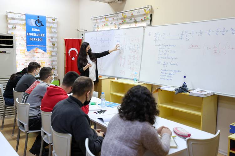 Engellilere özel KPSS kursuna büyük ilgi
