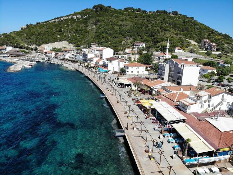 Karaburun yüzer iskele için sandığa gidiyor