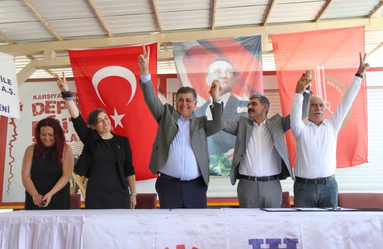 Karşıyaka'da Toplu İş Sözleşmesi sevinci