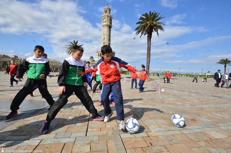 Uluslararası 12 Yaş Altı İzmir Kupası Başlıyor!