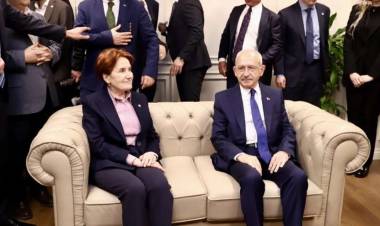 Kılıçdaroğlu'ndan Kurşunlanan İYİ Parti Binasına Ziyaret!