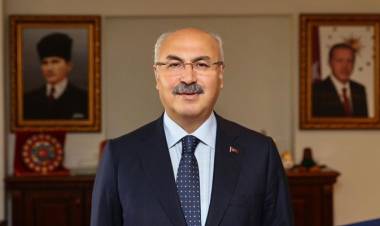 İzmir Valisi Köşger Hakkında 'Örgüt Kurmak' Gerekçesiyle Suç Duyurusu!