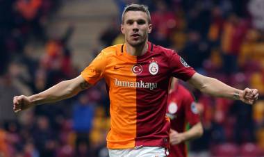 Lukas Podolski, İzmir'de!