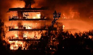 Narlıdere'de Sitede Çıkan Yangın Kontrol Altına Alındı!