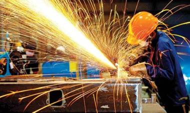 Sanayi Üretimi Mart Ayında Yüzde 5,5 Arttı!