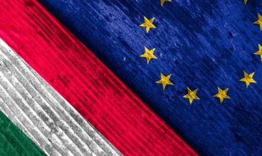 Macaristan AB'nin Ukrayna'ya Askerî Yardımını Bloke Etti!