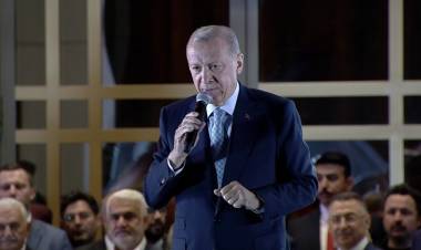 'Sevenlere, Sevmeyenlere'; Ķülliye'den İlk Mesaj!