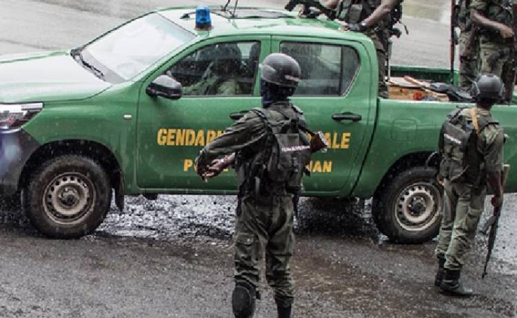 Kamerun'da Silahlı Kişiler Bir Gazeteciyi Öldürdü!