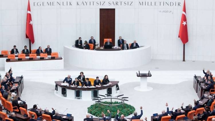 'Hoca, Camide Olur' Tepkisi TBMM Gündeminde!