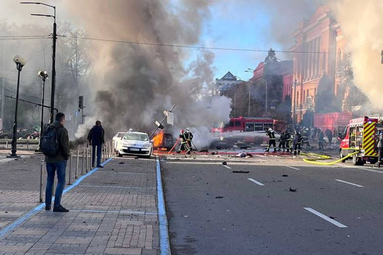 Kiev Yine Hava Saldırına Uğradı!