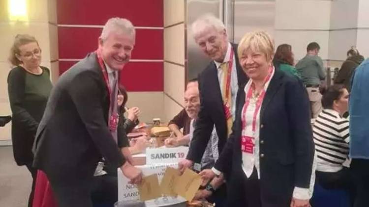 "TOBB'da İzmir Koltuğu 2 Oldu"