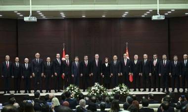 Erdoğan'ın Bakanlıkları '0 Ķilometre' Oldu!