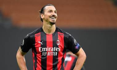 Zlatan İbrahimovic Emekli Oluyor!