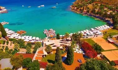 Çeşme’de Ücretli Plajlar El Yakıyor!