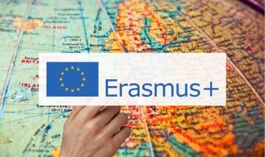 17 Yaşındaki Liseli Almanya'ya İltica Etti!