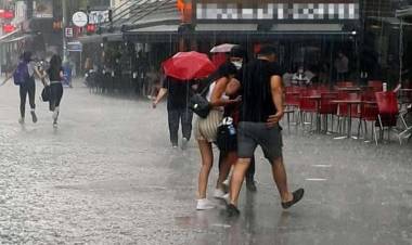 Hayır mı, Şer mi? Nisan, Haziran'a Kaydı!