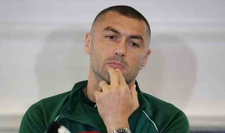 Burak Yılmaz Futbolu Bıraktı!