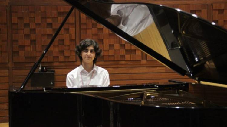 Küskün Hali Avrupa Birinciliği Kazandırdı!