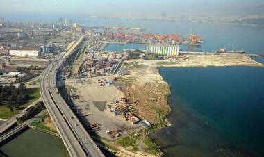 Mirasyediye Döndük. Sıra Izmir Limanı'nda!