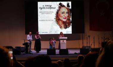 Başkan Soyer’e “Eylem Şafak Aydın” Ödülü!