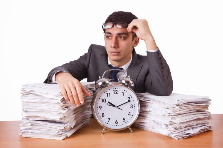 Rusya'da Personel Açığı Yüzünden Mesai Rekoru Kırıldı!