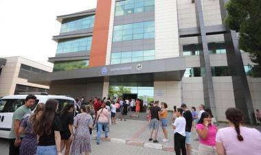 Bayraklı’da Sınav Heyecanı!