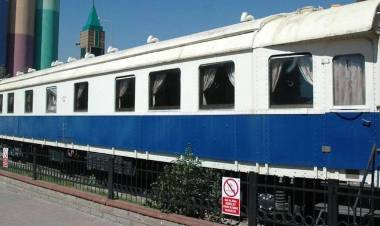 Gümrükçü'den TCDD'ye Çağrı: "Beyaz Vagona Talibiz"