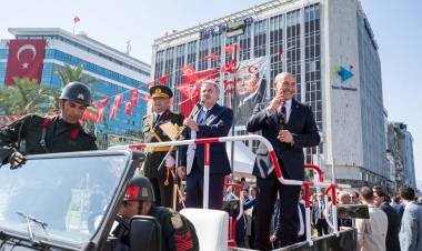 İzmir’de “Zafer” Coşkusu!