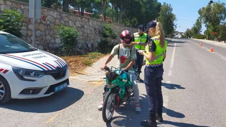 1 Haftada 2 Bin 744 Sürücüye Ceza !