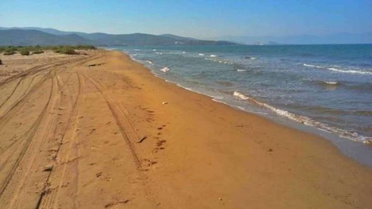 İzmir'de Denize Sıfır İki Arsaya Otel İzni!