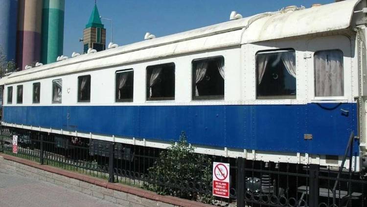 Gümrükçü'den TCDD'ye Çağrı: "Beyaz Vagona Talibiz"