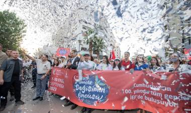92. İzmir Enternasyonal Fuarı Dünya Gençlerinin Enerjisiyle Başladı!
