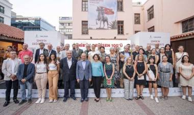 İzmir’in 100 Yıllık Külliyatı Kitaplaştırıldı!