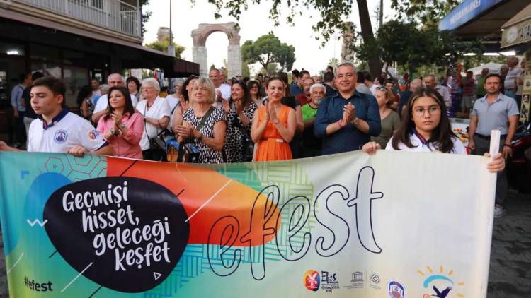 EFEST, Coşkuyla Başladı!