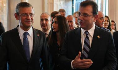 ÖZGÜR ÖZEL: "ESAS MESELEMİZ; 14 BELEDİYE SAYISININ 30'LU RAKAMLARA ÇIKARILMASI"