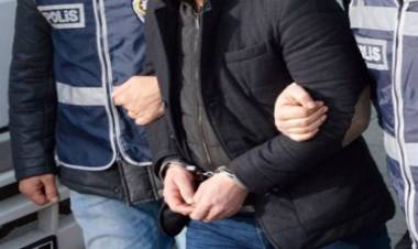 Çiğli Polisi'nden Zehir Taciri Baba ve Oğula Operasyon