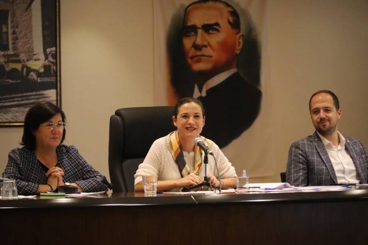 EFES SELÇUK’TA KALKINMA BÜTÇESİ KABUL EDİLDİ:  4,5 YILDIR KORUDUK, KALKINDIRDIK