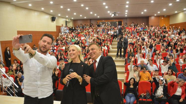 Cumhurbaşkanı Başdanışmanı Alptekin, “Türkiye kültürel süper güçtür”