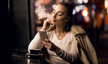 Sigara içen kadınlar dikkat!