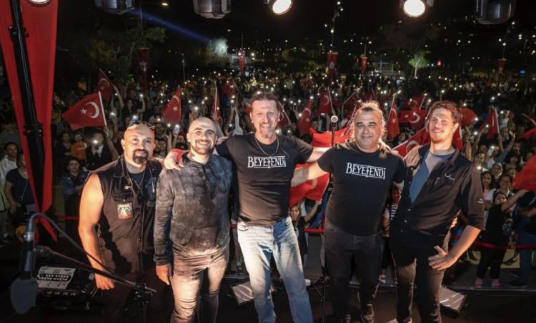 Konak'ta 19 Mayıs coşkusu